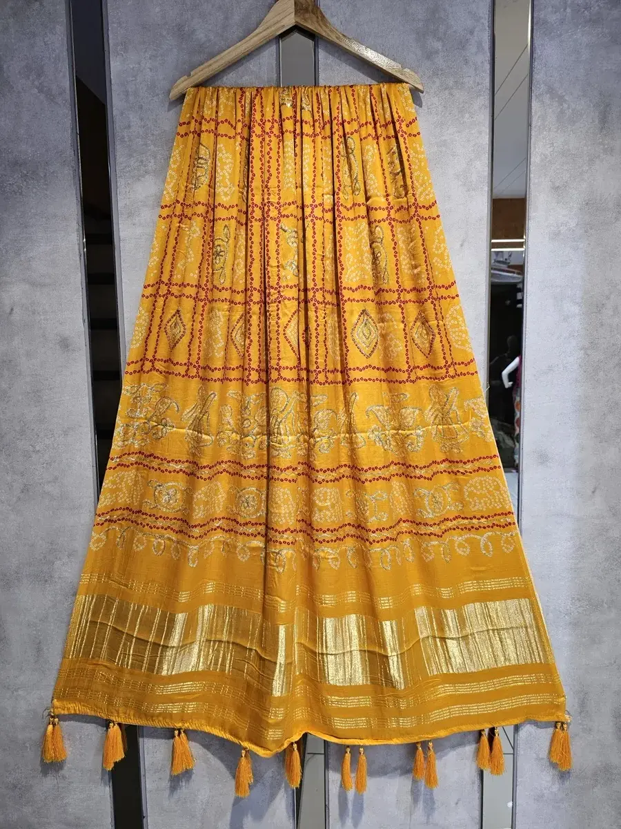 Gaji Silk Lagdi Patta GSL017